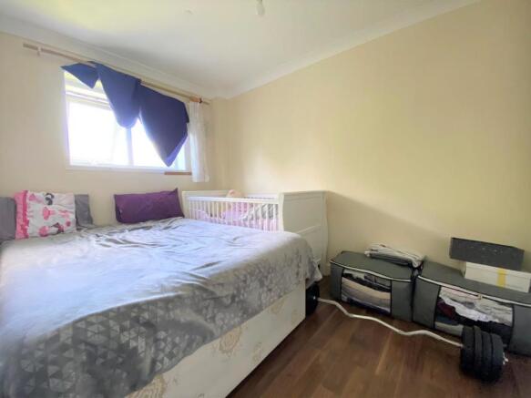Bed 1.jpg