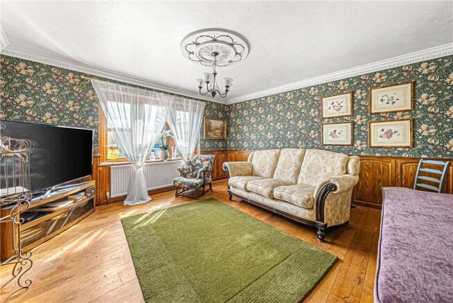 6 bed Semi-Detached for sale Image 6