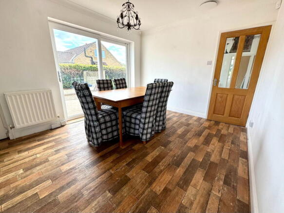 2 bed Semi-Detached Bungalow for sale Image 7