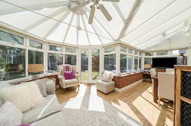 1311051-17-685052...