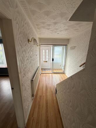 HALLWAY.jpeg