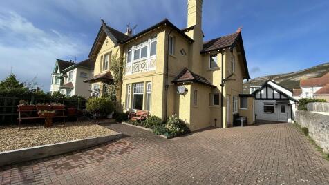Gloddaeth Avenue, Llandudno