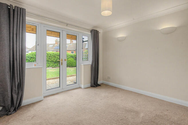 Living Area - Ang...