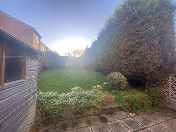 2 bed Semi-Detached to rent Image 8
