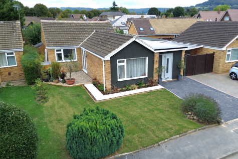 Colerne Drive,Hucclecote,Gloucester,GL3 3SX