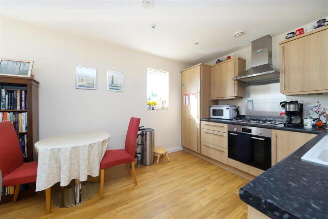 Kitchen/Dining