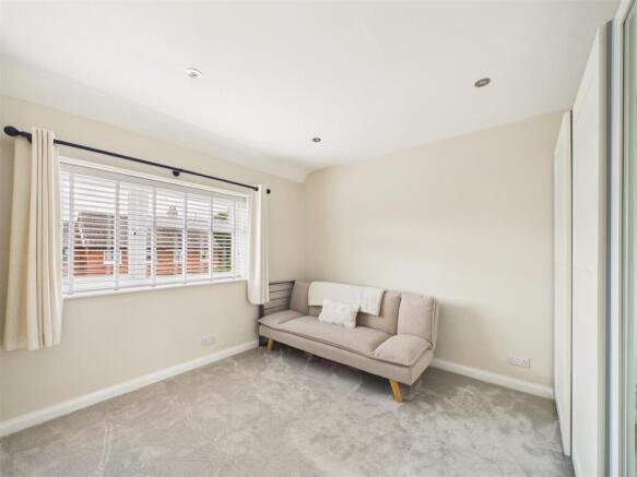 3 bed Semi-Detached for sale Image 10
