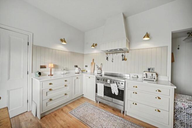 3 bed Cottage for sale Image 10