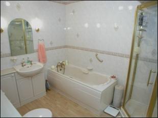 Bathroom / W.C.