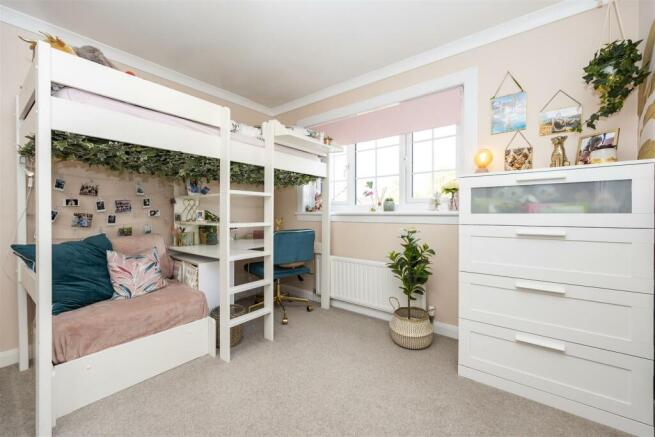 33_CLADDENS_PLACE_LENZIE_031.JPG