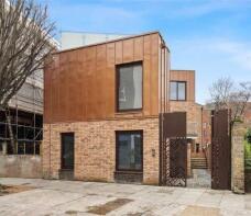 Flat 4, 132, Battersea High Street, London SW11 3JR