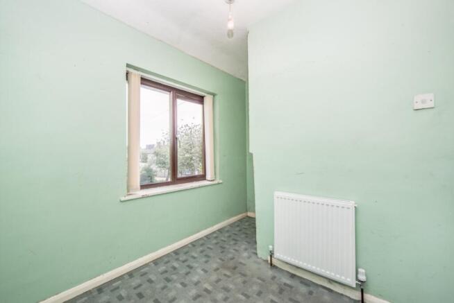3 bed Semi-Detached for sale Image 9