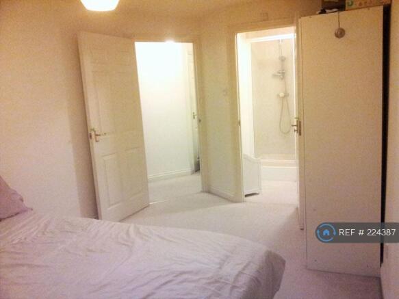 Bedroom1 (Ensuite)