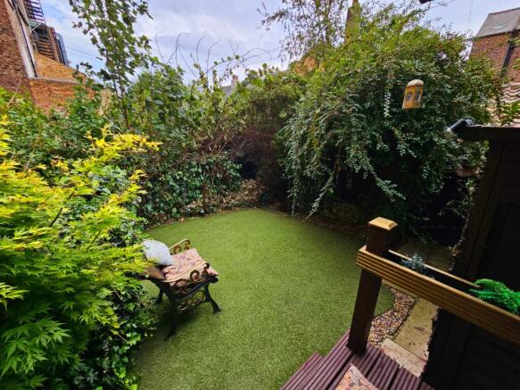 2 bed Flat for sale Image 9