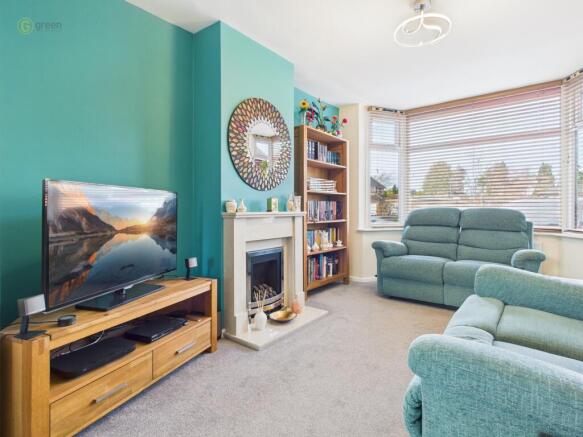 cam01332g0pr0640still020