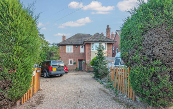 4 Bedroom Detached for Sale