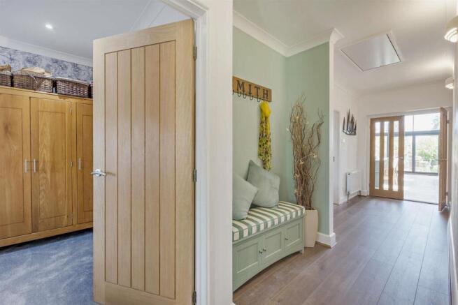 8689134-interior25-800.jpg