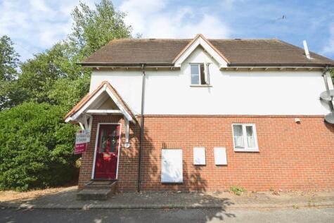 Cedar Avenue West, Chelmsford
