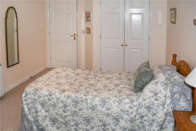 1 bed Apartment for sale Image 8