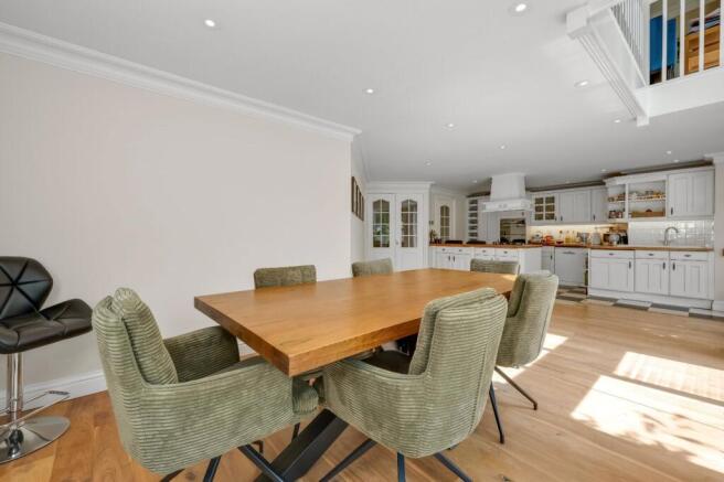 Kitchen/Dine/Family