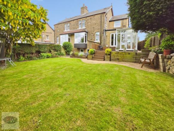 4 bed Semi-Detached for sale Image 9