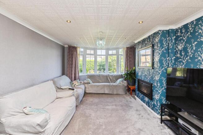 6 bed Detached for sale Image 6