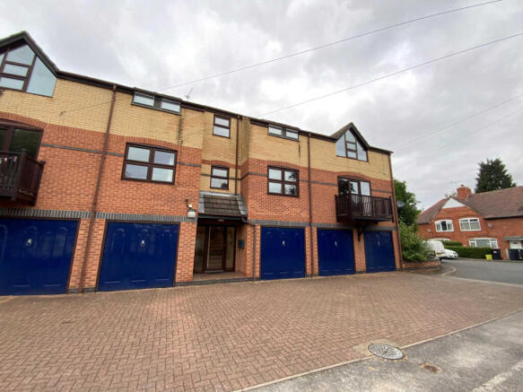 2 Bedroom second floor flat
