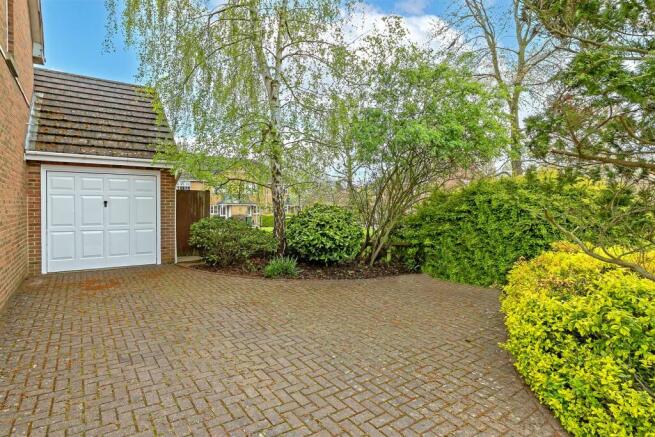 43PuddingstoneDrive-3.jpg
