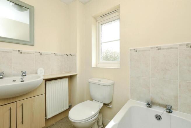 3 bed Semi-Detached for sale Image 7
