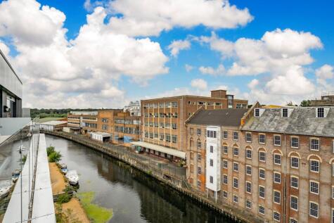 Geoffrey Watling Way, Norwich
