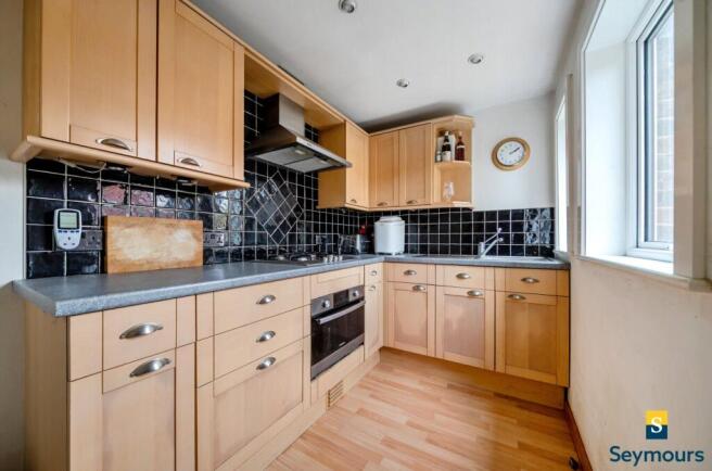 New Road, Chilworth, Guildford, Surrey, GU4 photo 4