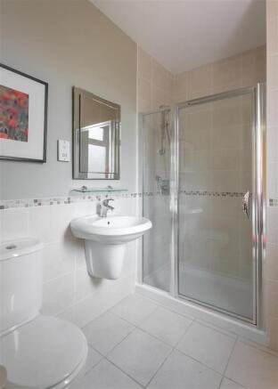 En-Suite (Bedroom One)