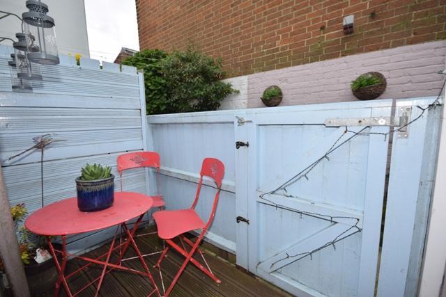 DECKED GARDEN