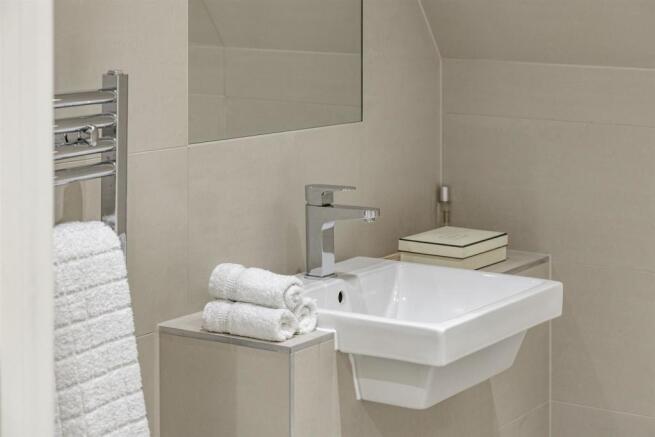 3, 25 Westview Road Low Res - 0014 -_JHG8017 -.jpg