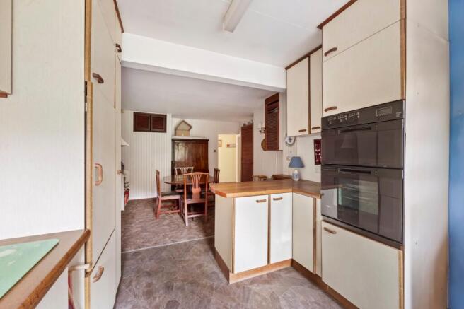 Kitchen / Dining room