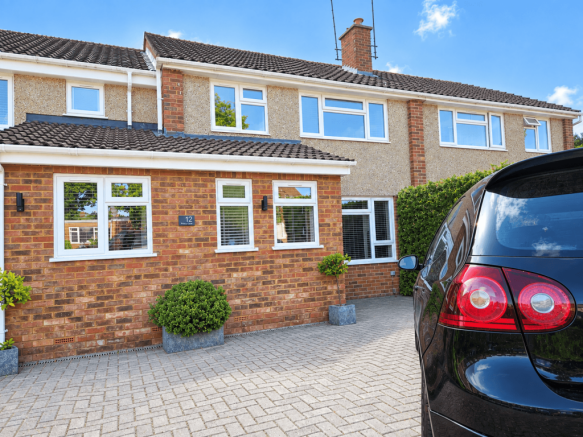 3 bed terraced house for sale Arundel Road, Woodl