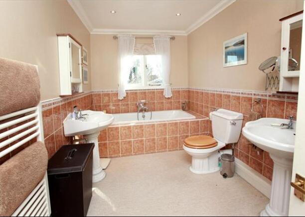 Master Ensuite