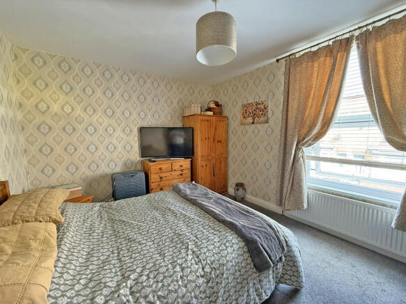 3 bed Terraced for sale Image 6