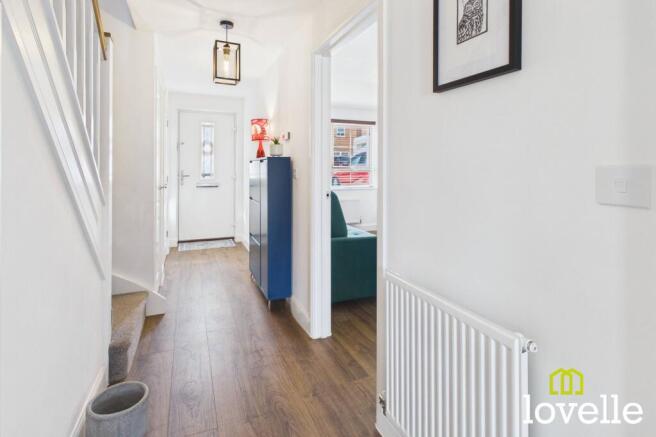 4 bed Detached for sale Image 11