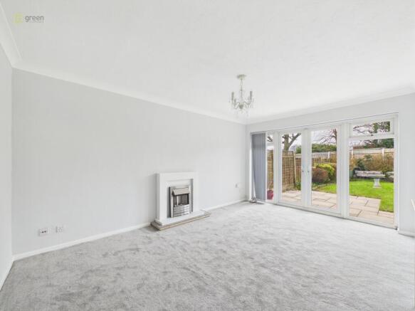 cam05591g0pr0157still001