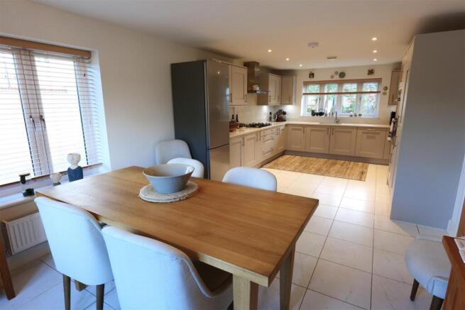 Dining Kitchen