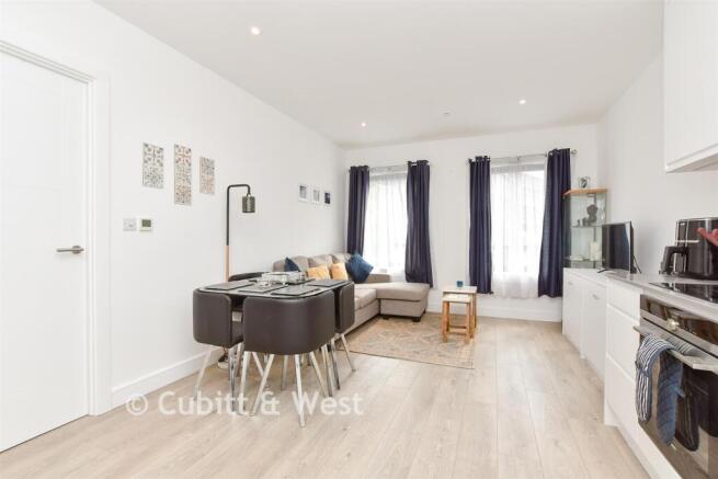 Kitchen / Living Room