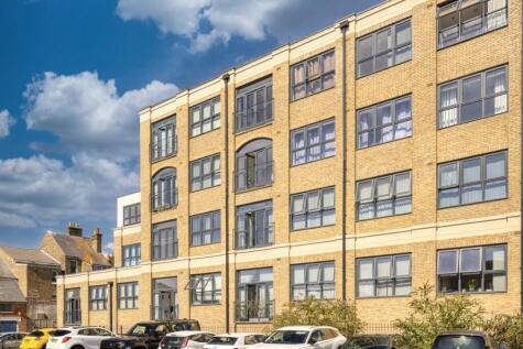 Queensbridge Drive, Ramsgate, Kent, CT11