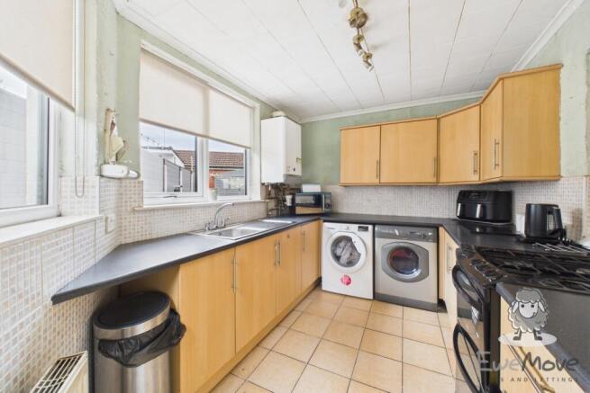 Wheatsheaf Avenue, Sutton Leach, St. Helens, Merseyside, WA9 photo 4