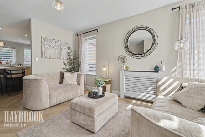 3 bed Detached for sale Image 4