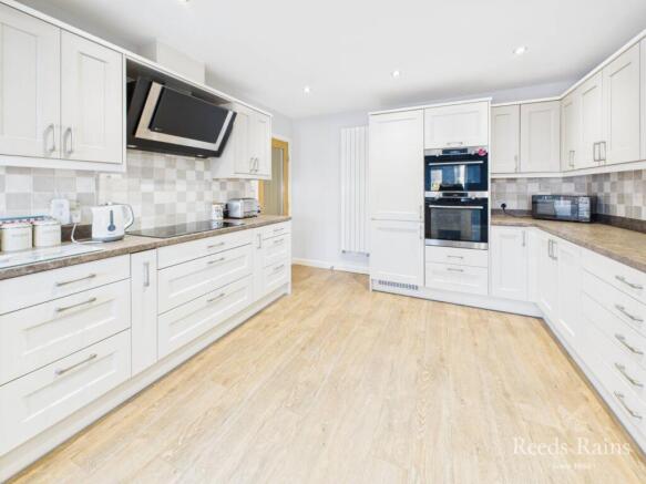 Kitchen/Living Area