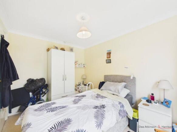 2 bed Semi-Detached Bungalow for sale Image 11