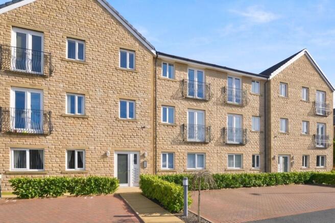 2-bed flat on Barleyfield Mews, Burnley, Lancashire, BB12, £65,000