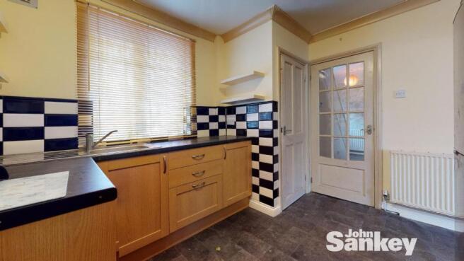 Kitchen 2.jpg
