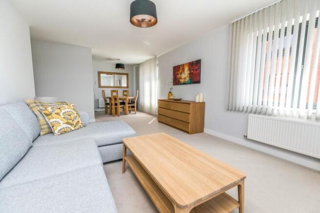 Lounge with Dining A